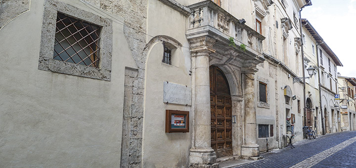 Palazzo Dragonetti - De Torres